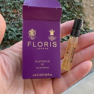 Floris London Platinum 22 Eau de Parfum Spray 2 ml/0.07 fl. oz.